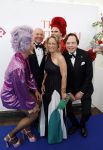 Amsterdam 10 juni 2023
Het 31e Amsterdam diner in AFAS Live tbv het Aidsfonds.
Prinses Margarita was uitgenodigd door een kennis . Prinses Mabel vangt haar op