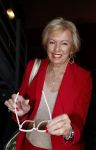 Amsterdam 5 juni 2023
Society Lunch 2023 in Club Hart in Amsterdam.
Ria Valk met partner
