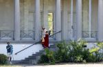 Soestdijk 15 juni 2023
Opnames van de grote sinterklaasfilm met oa Robert ten Brink Maxim Froger  Hans Klok Royce de Vries Martin v Waardenberg en Janny v d Heijden . Robert ten Brink als Sinterklaas