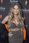 Amsterdam 8 juni 2023
Feestje van Magnum ijsjes . Romee Strijd