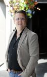 Amsterdam 11 juni 2023
Presentatie cd Jeffrey Schenk en Bobbie Eakes bij the Harbour Club.
Rutger v barneveld met vriendin