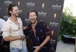 Amsterdam 8 juni 2023
Feestje van Magnum ijsjes . Thomas v d Vlugt en Tim Senders