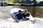 Zaanstad 23 juni 2023
Wolter Kroes met zijn Thomas aan het varen met een vet bootje.