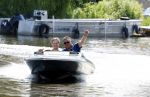 Zaanstad 23 juni 2023
Wolter Kroes met zijn Thomas aan het varen met een vet bootje.