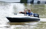 Zaanstad 23 juni 2023
Wolter Kroes met zijn Thomas aan het varen met een vet bootje.