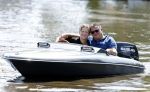 Zaanstad 23 juni 2023
Wolter Kroes met zijn Thomas aan het varen met een vet bootje.