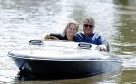 Zaanstad 23 juni 2023
Wolter Kroes met zijn Thomas aan het varen met een vet bootje.