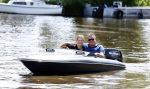 Zaanstad 23 juni 2023
Wolter Kroes met zijn Thomas aan het varen met een vet bootje.