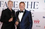 Amsterdam 8 juni 2024
Het Amsterdam diner in AFAS live . Vele Bekende mensen en zakenmensen kwamen naar het gala waar geld opgehaald wordt voor het aids fonds. Albert Verlinde en Onno Hoes