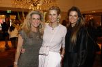 Amsterdam 22 juni 2024
Luxery fair in hotel L Europe. Anouk Smulders met Manon de Boer en Meta Herman de Groot