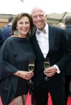 Amsterdam 8 juni 2024
Het Amsterdam diner in AFAS live . Vele Bekende mensen en zakenmensen kwamen naar het gala waar geld opgehaald wordt voor het aids fonds. Astrid Joosten en haar man Rob Peters