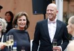 Amsterdam 8 juni 2024
Het Amsterdam diner in AFAS live . Vele Bekende mensen en zakenmensen kwamen naar het gala waar geld opgehaald wordt voor het aids fonds. Astrid Joosten en haar man Rob Peters