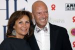 Amsterdam 8 juni 2024
Het Amsterdam diner in AFAS live . Vele Bekende mensen en zakenmensen kwamen naar het gala waar geld opgehaald wordt voor het aids fonds. Astrid Joosten en haar man Rob Peters