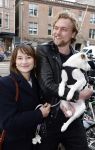 Amsterdam 27 maart 2024
Barbara Sloesen met vriend Joost Hofman en hun hondje in het centrum van amsterdam.