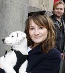 Amsterdam 27 maart 2024
Barbara Sloesen met vriend Joost Hofman en hun hondje in het centrum van amsterdam.