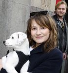 Amsterdam 27 maart 2024
Barbara Sloesen met vriend Joost Hofman en hun hondje in het centrum van amsterdam.