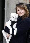 Amsterdam 27 maart 2024
Barbara Sloesen met vriend Joost Hofman en hun hondje in het centrum van amsterdam.
