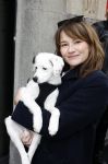 Amsterdam 27 maart 2024
Barbara Sloesen met vriend Joost Hofman en hun hondje in het centrum van amsterdam.