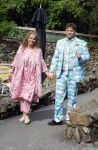 Arnhem 27 mei 2024
Trouwen Robbert de Nijs en zijn vrouw Sharon in Burgers Zoo. Zijn vader Rob de Nijs en moeder Belinda Meuldijk waren de getuigen . Belinda Meuldijk kwam met partner Thierry en zoon Yoshi de Nijs