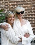 Naarden 19 juni 2024
Presentatie stormer sloep ism Monique des Bouvrie bij het Arsenaal. Bob Wisse en Jan des Bouvrie jr  zijn al hun hele leven vrienden . Caroline Tensen en Monique des Bouvrie