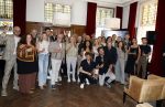 Wageningen 13 mei 2024
Presentatie musical 40-45 in hotel de Wereld met oa Soy Kroon Holly Brood Sjoerd Pleijsier Babette v Veen Kees Boot Frits Barend Dorian Bindels Gaia Aikman en Niniane Everaert.