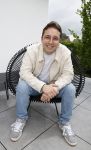 Fijnaart 31 mei 2024
BBQ bij fam Bauer in de tuin . Frans Bauer maakt samen met Lee Towers bekend dat hij dit jaar twee keer in Ahoy op graat treden. Aanwezig Frans Bauer Mariska Bauer Christiaan Bauer ( met vriendin Kim) Frans Bauer jr Jan Bauer en Lucas Bauer .