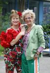 Amsterdam 4 juni 2024
Boekpresentatie Debbie de Jong van B&B Vol liefde . Debbie en Lenette v Dongen