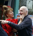 Amsterdam 4 juni 2024
Boekpresentatie Debbie de Jong van B&B Vol liefde . Debbie de Jong met ex Alfred v d Heuvel en zijn nieuwe vriendin