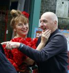 Amsterdam 4 juni 2024
Boekpresentatie Debbie de Jong van B&B Vol liefde . Debbie de Jong met ex Alfred v d Heuvel en zijn nieuwe vriendin