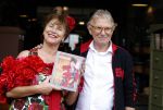 Amsterdam 4 juni 2024
Boekpresentatie Debbie de Jong van B&B Vol liefde . Debbie de Jong en partner Paul