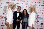 Amsterdam 8 juni 2024
Het Amsterdam diner in AFAS live . Vele Bekende mensen en zakenmensen kwamen naar het gala waar geld opgehaald wordt voor het aids fonds. Frank Houben met zus