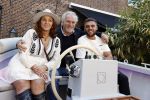 Naarden 19 juni 2024
Presentatie stormer sloep ism Monique des Bouvrie bij het Arsenaal. Bob Wisse en Jan des Bouvrie jr  zijn al hun hele leven vrienden . Frank Wisse met Bob Wisse en Lotte Wisse