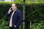 Fijnaart  31 mei 2024
BBQ bij fam Bauer in de tuin . Frans Bauer maakt samen met Lee Towers bekend dat hij dit jaar twee keer in Ahoy op graat treden. Aanwezig Frans Bauer Mariska Bauer Christiaan Bauer ( met vriendin Kim) Frans Bauer jr Jan Bauer en Lucas Bauer .