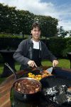Fijnaart 31 mei  2024
BBQ bij fam Bauer in de tuin . Frans Bauer maakt samen met Lee Towers bekend dat hij dit jaar twee keer in Ahoy op graat treden. Aanwezig Frans Bauer Mariska Bauer Christiaan Bauer ( met vriendin Kim) Frans Bauer jr Jan Bauer en Lucas Bauer .