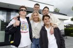 Fijnaart 31 mei  2024
BBQ bij fam Bauer in de tuin . Frans Bauer maakt samen met Lee Towers bekend dat hij dit jaar twee keer in Ahoy op graat treden. Aanwezig Frans Bauer Mariska Bauer Christiaan Bauer ( met vriendin Kim) Frans Bauer jr Jan Bauer en Lucas Bauer .