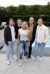 Fijnaart 31 mei  2024
BBQ bij fam Bauer in de tuin . Frans Bauer maakt samen met Lee Towers bekend dat hij dit jaar twee keer in Ahoy op graat treden. Aanwezig Frans Bauer Mariska Bauer Christiaan Bauer ( met vriendin Kim) Frans Bauer jr Jan Bauer en Lucas Bauer .