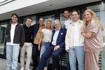 Fijnaart 31 mei  2024
BBQ bij fam Bauer in de tuin . Frans Bauer maakt samen met Lee Towers bekend dat hij dit jaar twee keer in Ahoy op graat treden. Aanwezig Frans Bauer Mariska Bauer Christiaan Bauer ( met vriendin Kim) Frans Bauer jr Jan Bauer en Lucas Bauer .