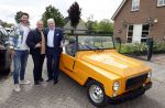Fijnaart 31 mei 2024
BBQ bij fam Bauer in de tuin . Frans Bauer maakt samen met Lee Towers bekend dat hij dit jaar twee keer in Ahoy op graat treden. Aanwezig Frans Bauer Mariska Bauer Christiaan Bauer ( met vriendin Kim) Frans Bauer jr Jan Bauer en Lucas Bauer .