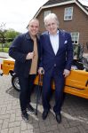 Fijnaart 31 mei 2024
BBQ bij fam Bauer in de tuin . Frans Bauer maakt samen met Lee Towers bekend dat hij dit jaar twee keer in Ahoy op graat treden. Aanwezig Frans Bauer Mariska Bauer Christiaan Bauer ( met vriendin Kim) Frans Bauer jr Jan Bauer en Lucas Bauer .