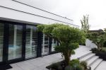 Fijnaart 31 mei 2024
BBQ bij fam Bauer in de tuin . Frans Bauer maakt samen met Lee Towers bekend dat hij dit jaar twee keer in Ahoy op graat treden. Aanwezig Frans Bauer Mariska Bauer Christiaan Bauer ( met vriendin Kim) Frans Bauer jr Jan Bauer en Lucas Bauer . Frans en Mariska hebben hun huis laten verbouwen en hebben een prachtig zwembad in de tuin .