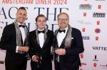 Amsterdam 8 juni 2024
Het Amsterdam diner in AFAS live . Vele Bekende mensen en zakenmensen kwamen naar het gala waar geld opgehaald wordt voor het aids fonds. Frits Huffnagel met vrienden