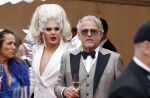 Amsterdam 8 juni 2024
Het Amsterdam diner in AFAS live . Vele Bekende mensen en zakenmensen kwamen naar het gala waar geld opgehaald wordt voor het aids fonds. Gordon kwam met een goede vriendin