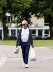 Amsterdam 20 juni 2024
Hans v Willigenburg doet zijn boodschappen in Amsterdam zuid.