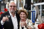 Amsterdam 4 juni 2024
Boekpresentatie Debbie de Jong van B&B Vol liefde . Haye v d Heyden met vrouw