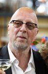 Amsterdam 4 juni 2024
Boekpresentatie Debbie de Jong van B&B Vol liefde . Haye v d Heyden met vrouw