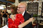 Amsterdam 4 juni 2024
Boekpresentatie Debbie de Jong van B&B Vol liefde . Haye v d Heyden met vrouw