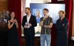 Wageningen 13 mei 2024
Presentatie musical 40-45 in hotel de Wereld met oa Soy Kroon Holly Brood Sjoerd Pleijsier Babette v Veen Kees Boot Frits Barend Dorian Bindels Gaia Aikman en Niniane Everaert.