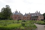 Den Haag 7 juni 2024
Fotouurte met de koninklijke familie op Huis ten Bosch .
Aanwezig Koning Willem Alexander Koningin Maxima Prinses Amalia Prinses Alexia Prinses Ariane en hun hondje Rambo.