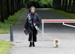 Rotterdam 14 juni 2024 
Begrafenis en besloten kring van Jan v Galen de vader van Rachel Hazes op begraafplaats Hofwijk in de witte kapel. Aanwezig beste vrienden Jaqueline Laats Jeanine Heruer Joop Kruis Ricardo Klaverdijk en Loes v Katwijk