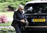 Rotterdam 14 juni 2024 
Begrafenis en besloten kring van Jan v Galen de vader van Rachel Hazes op begraafplaats Hofwijk in de witte kapel. Aanwezig beste vrienden Jaqueline Laats Jeanine Heruer Joop Kruis Ricardo Klaverdijk en Loes v Katwijk